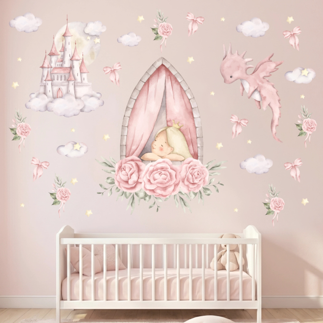 Adesivi murali Princess Dreams con principessa addormentata, castello, draghetto rosa, nuvole e fiori per cameretta