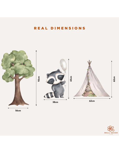 Dimensioni reali adesivi murali Woodland Adventures con procione, albero e tenda
